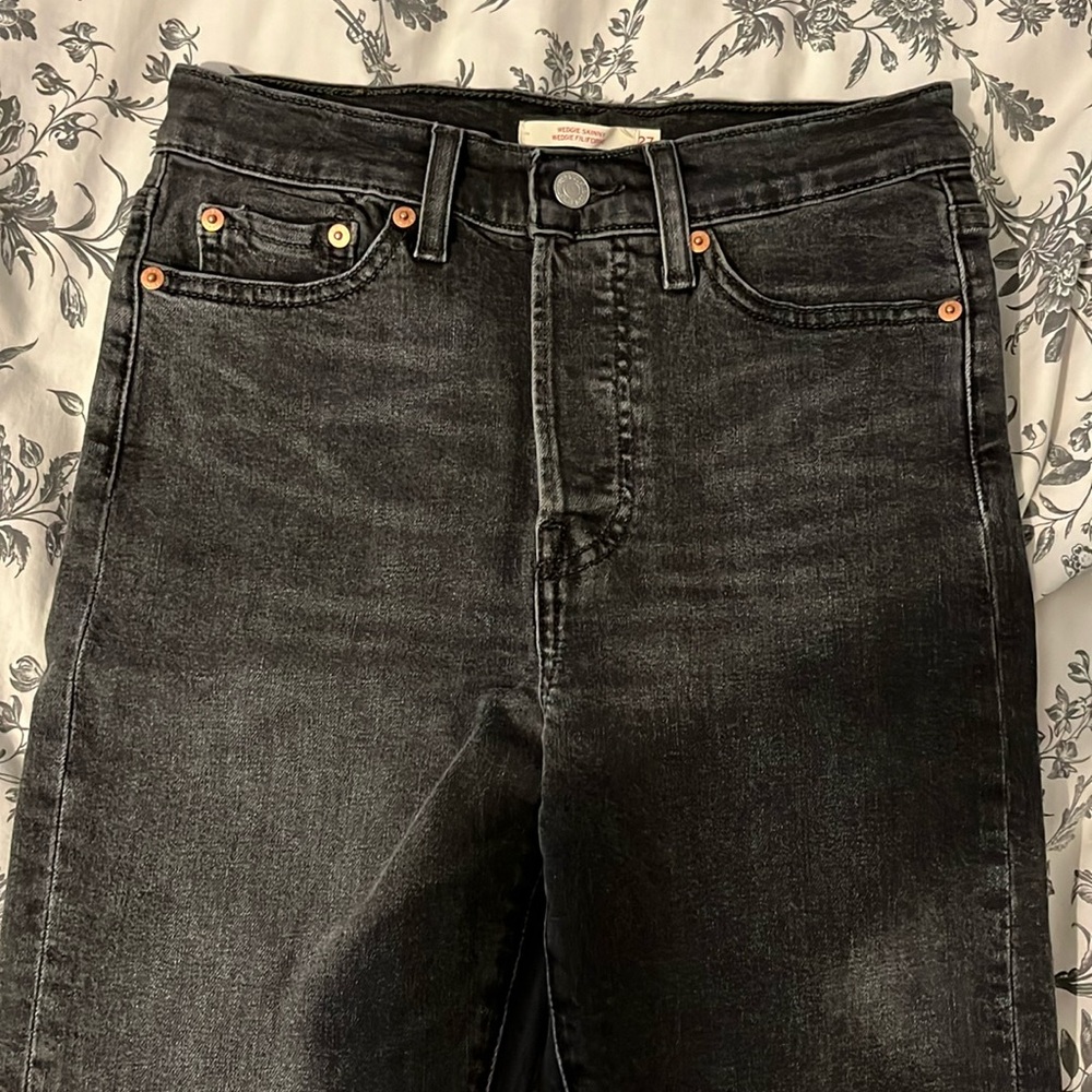 Levi’s wedgie jeans